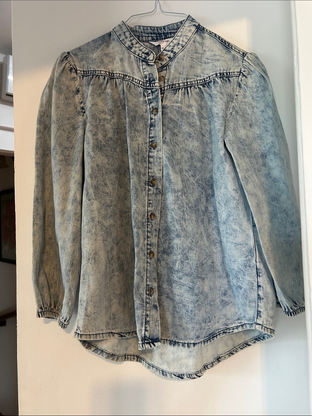 Reitmans Light Wash Denim Button-Up Blouse